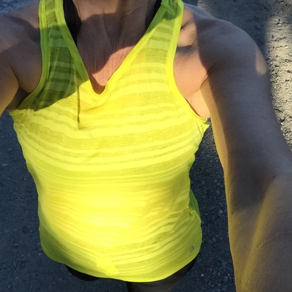 Meet your Posher, Robin - Picture 2 of 8